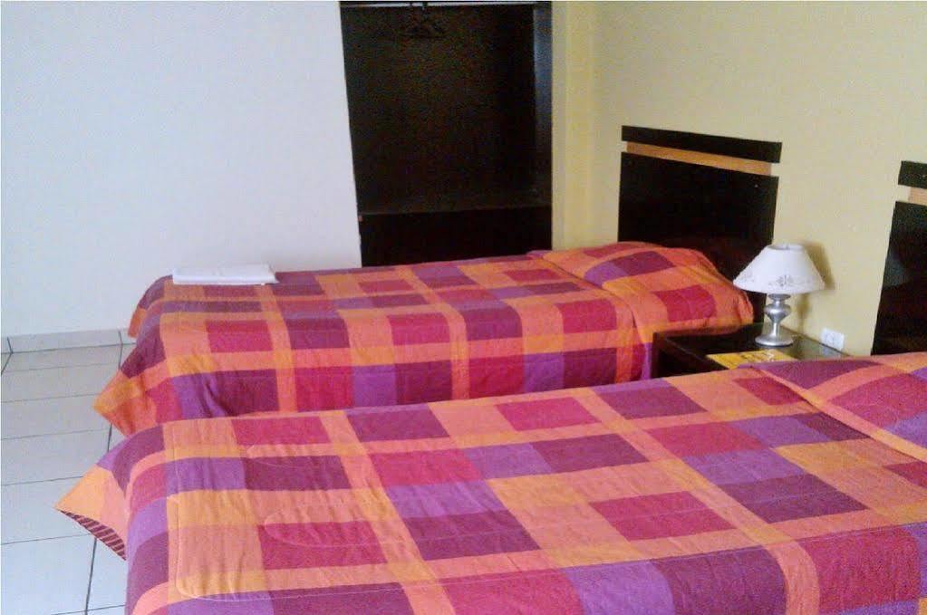 Hostal Los Balcones Наска Екстер'єр фото